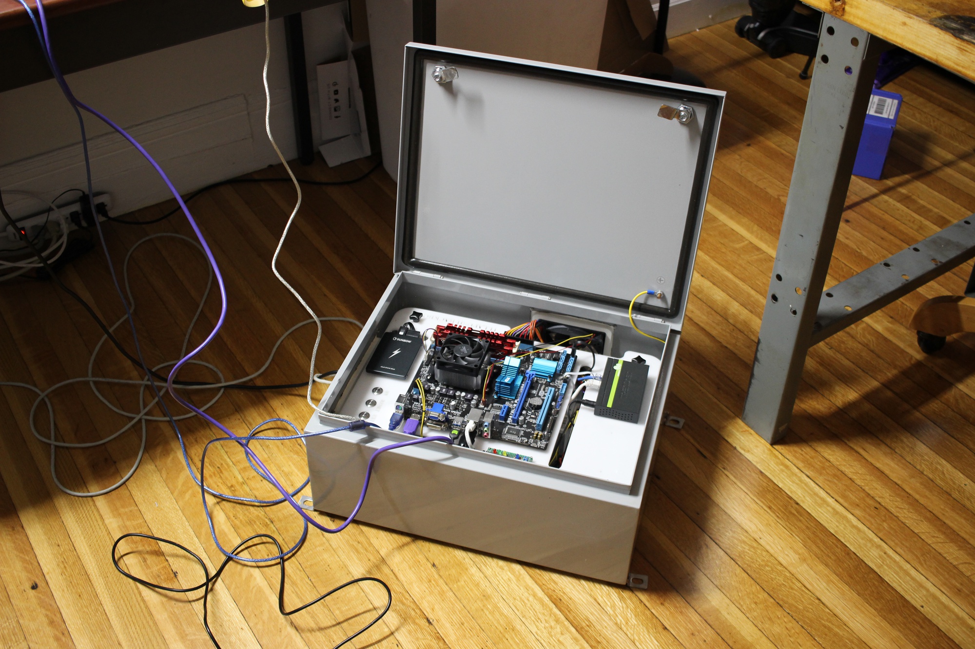 <p>Internal shot of custom computer and enclosure that was created to drive this project.</p>