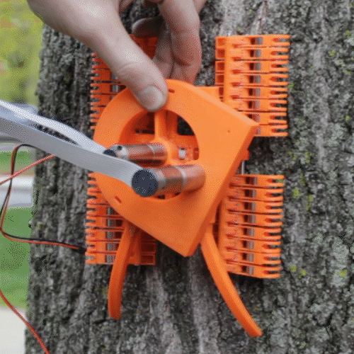 <p>Gripper actuating, motion demonstration.</p>